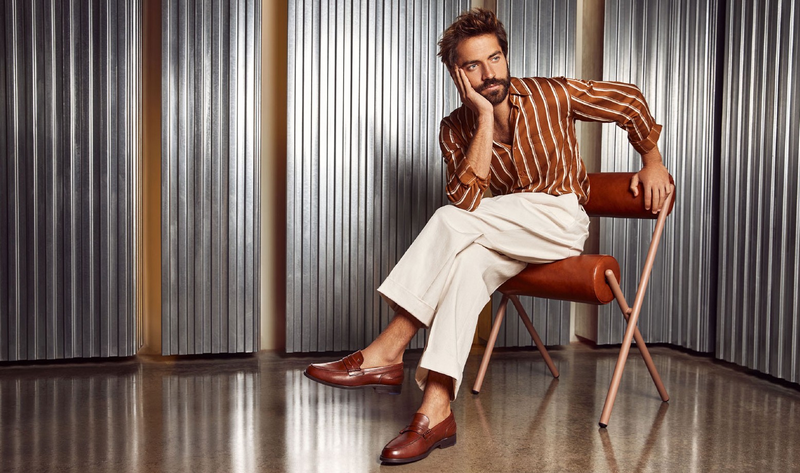 revolution slider image 98