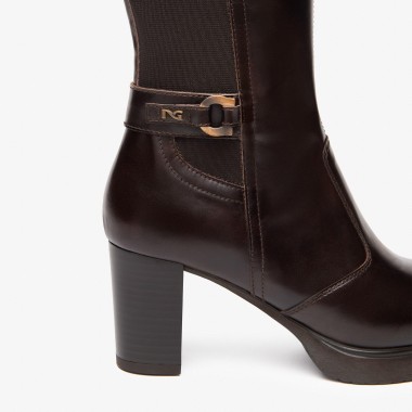 Bota Marrón de tacón