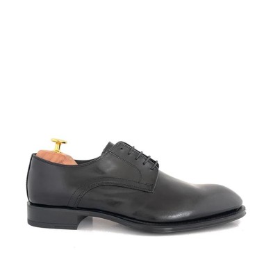 Blucher Negro