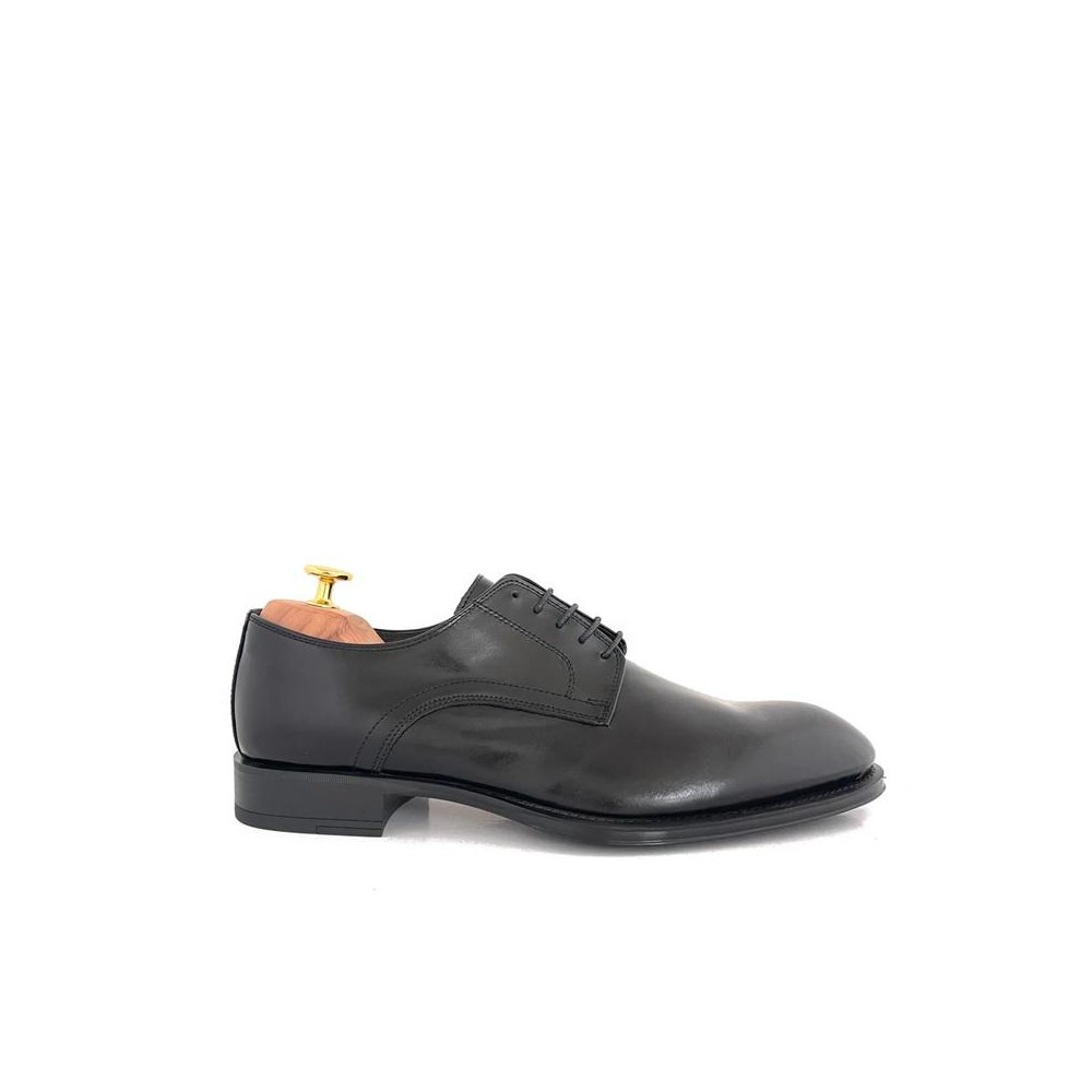 Blucher Negro