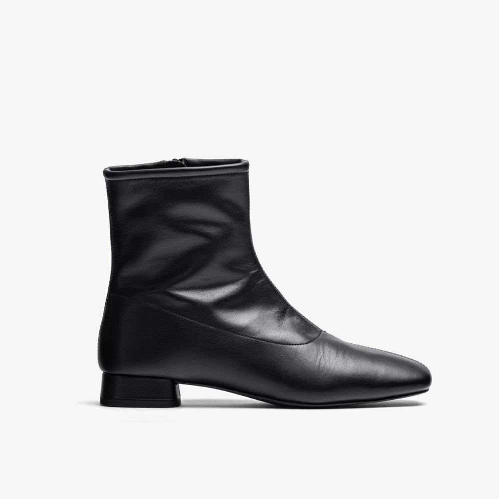 Botín Covina plano negro