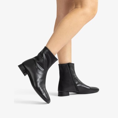 Botín Covina plano negro