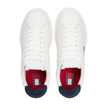 Court blanco de chica