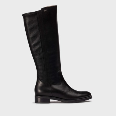 Bota montar en negro