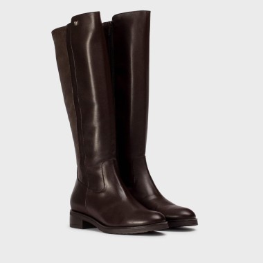 Bota montar en marrón