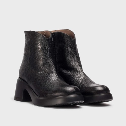 Botín Extralight negro tacón 6cm