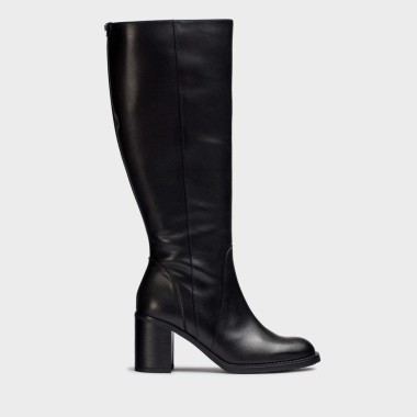 Bota caña ancha en negro