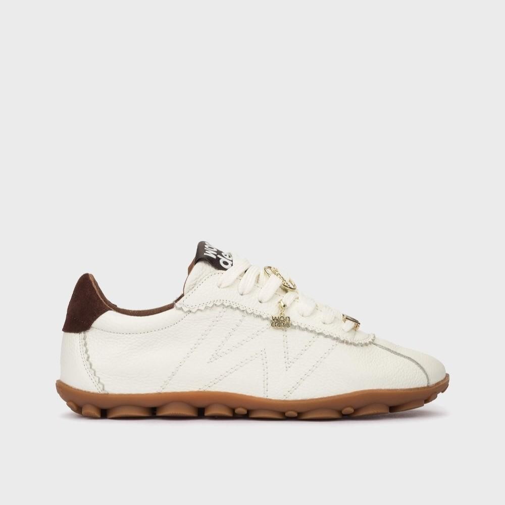 Zapatilla plana crema