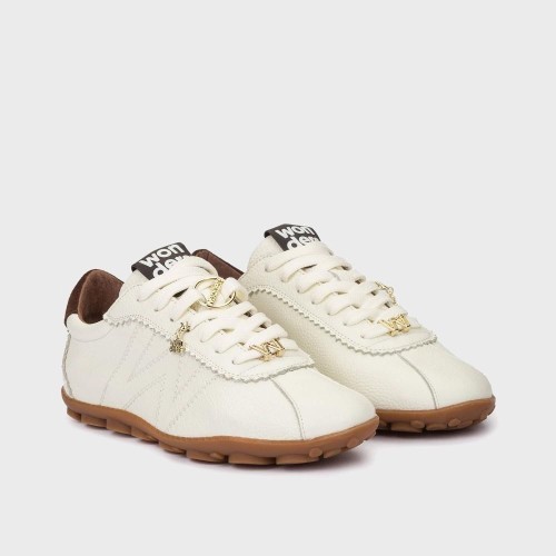 Zapatilla plana crema