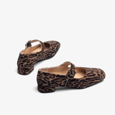 Merceces en leopardo con tacón de 2cm