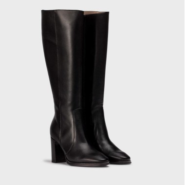 Bota de tacón 8cm en negra