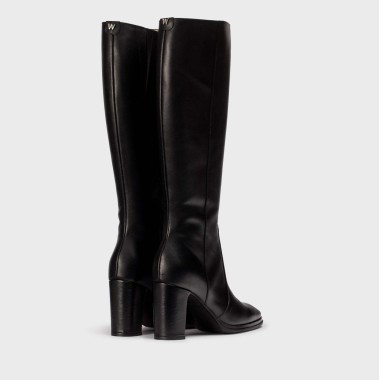 Bota de tacón 8cm en negra