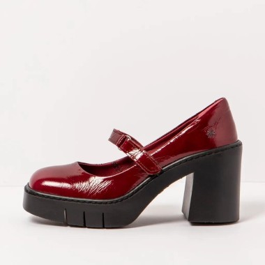 Tacón charol burdeos