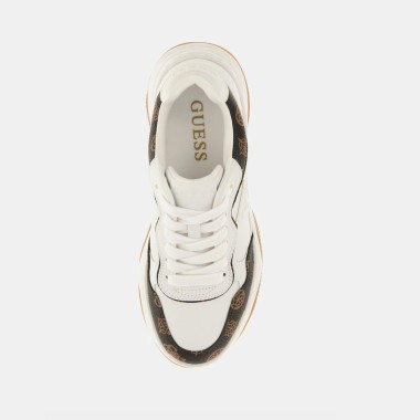 Deportivo con logo y blanco