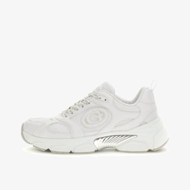 Sneaker blanco y plata