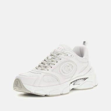 Sneaker blanco y plata