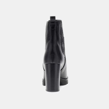 Botín chelsea de tacón