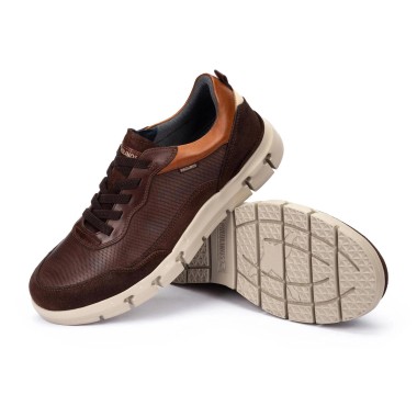 Deportivo con elásticos en marrón