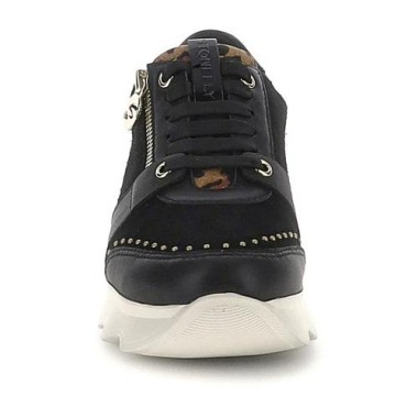 Deportivo negro y leopardo