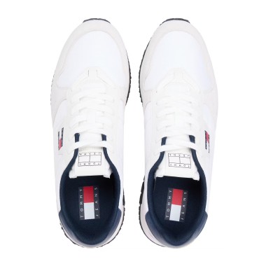 Eva Runner en blanco